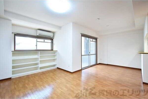 CASSIA江坂の物件内観写真